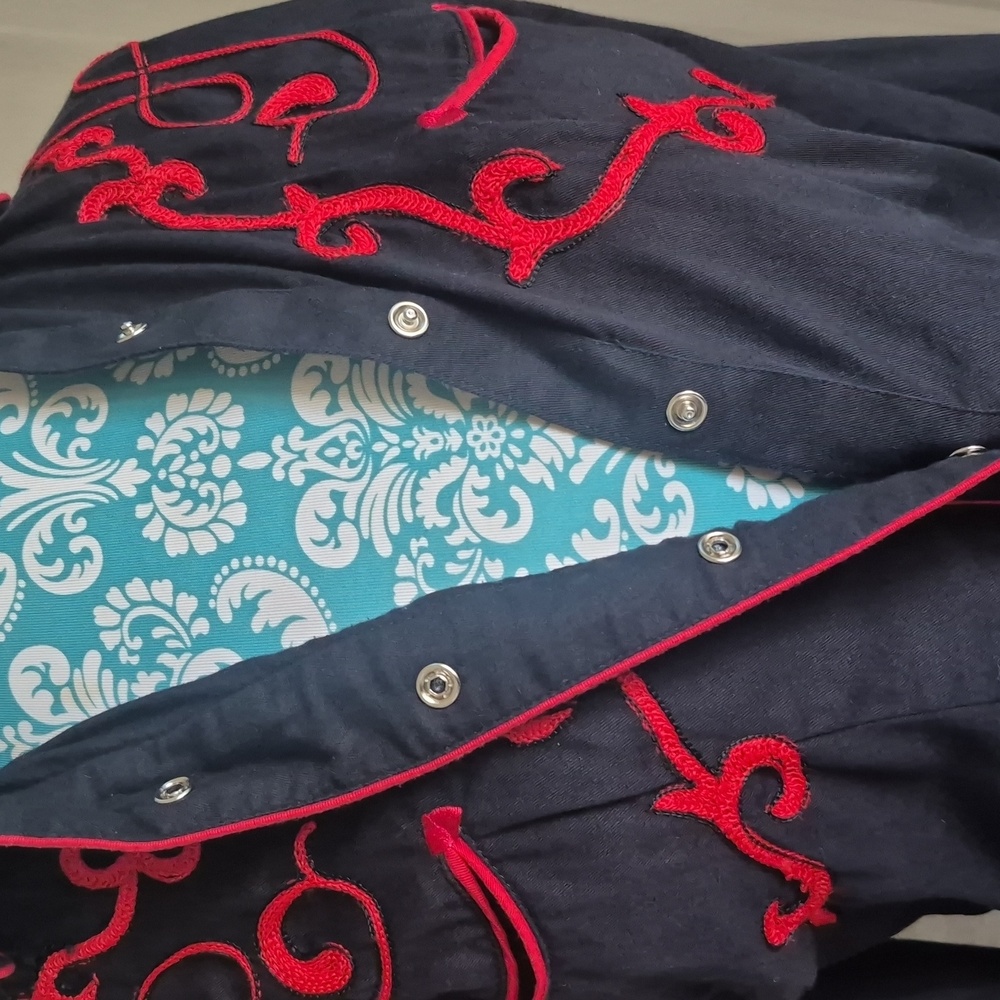 Rockmount Embroidered Sugar Skull Shirt - Picture 8 of 11